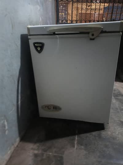 Waves Refrigerator – Excellent Cooling | Neat Condition | Best Price