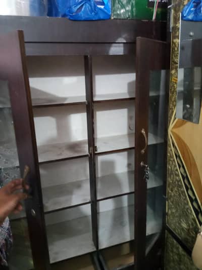 bartano wali almari use