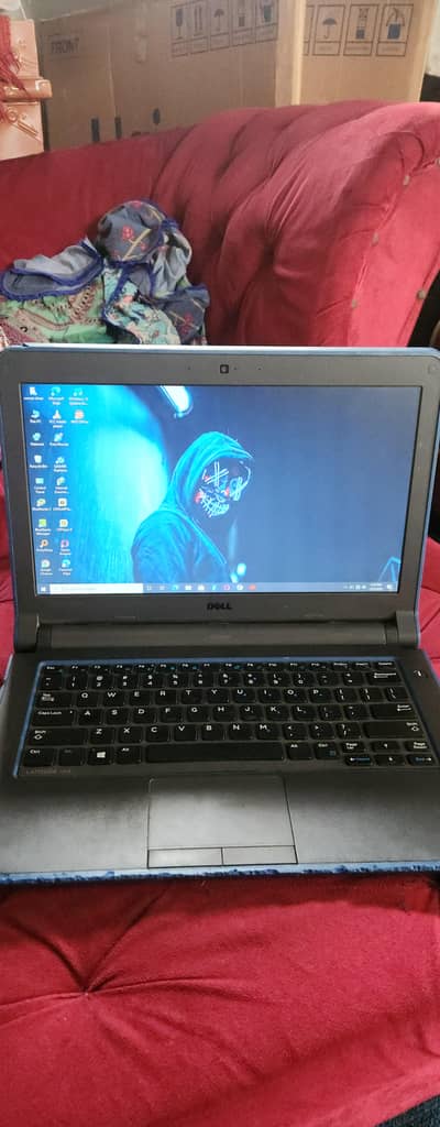 Dell leptop 8gb 128 gb