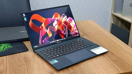 Asus Zenbook ( i7-12th Gen)( P processor 16 CPU)