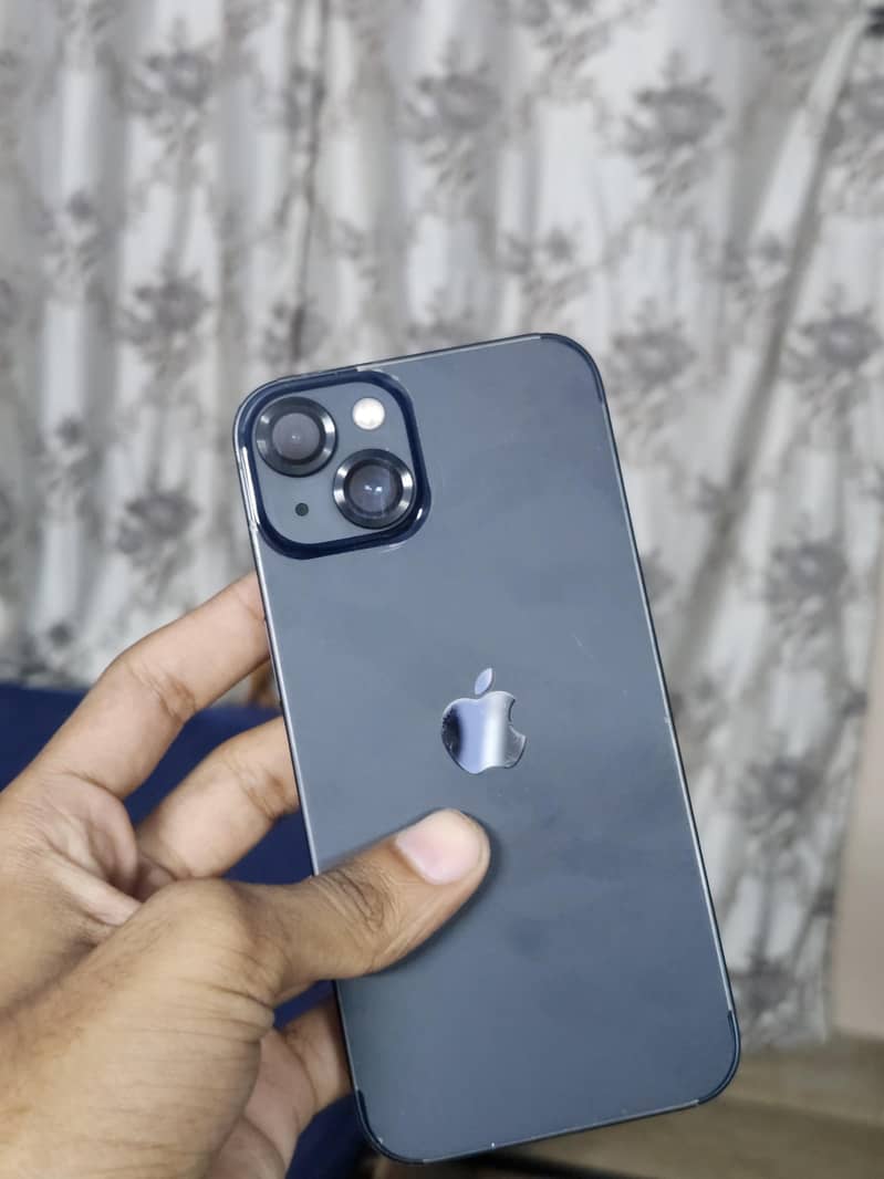 Apple iPhone 13 1