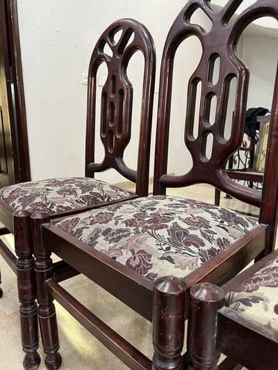 Round dining table 5 chair