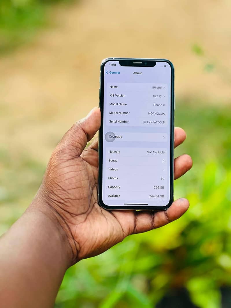 Apple iPhone X 4