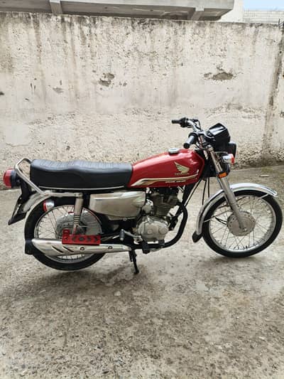 Honda 125 chrome edition