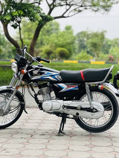 Honda CG 125 2025
