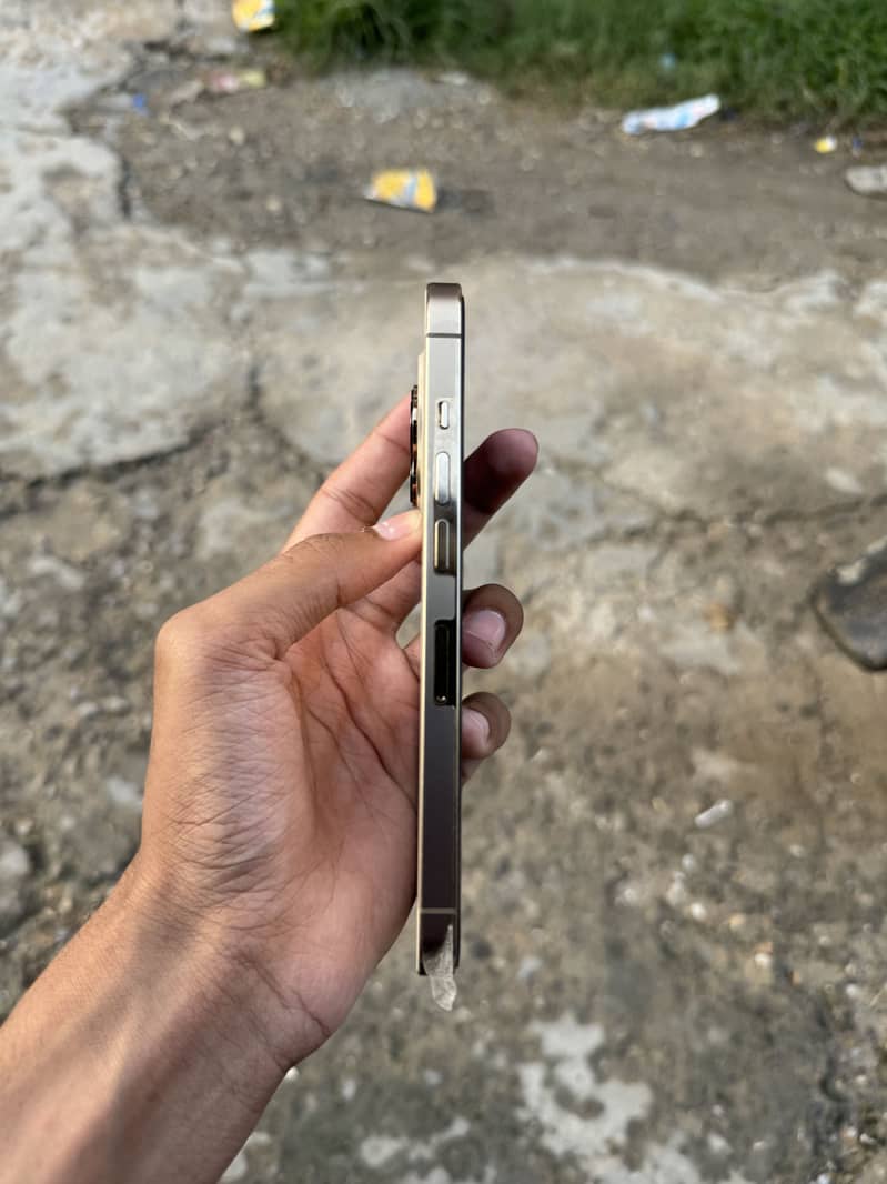 IPhone 13 Pro 2