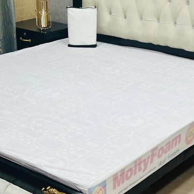 Premium Waterproof Mattress Protector Cover – Soft, Breathable