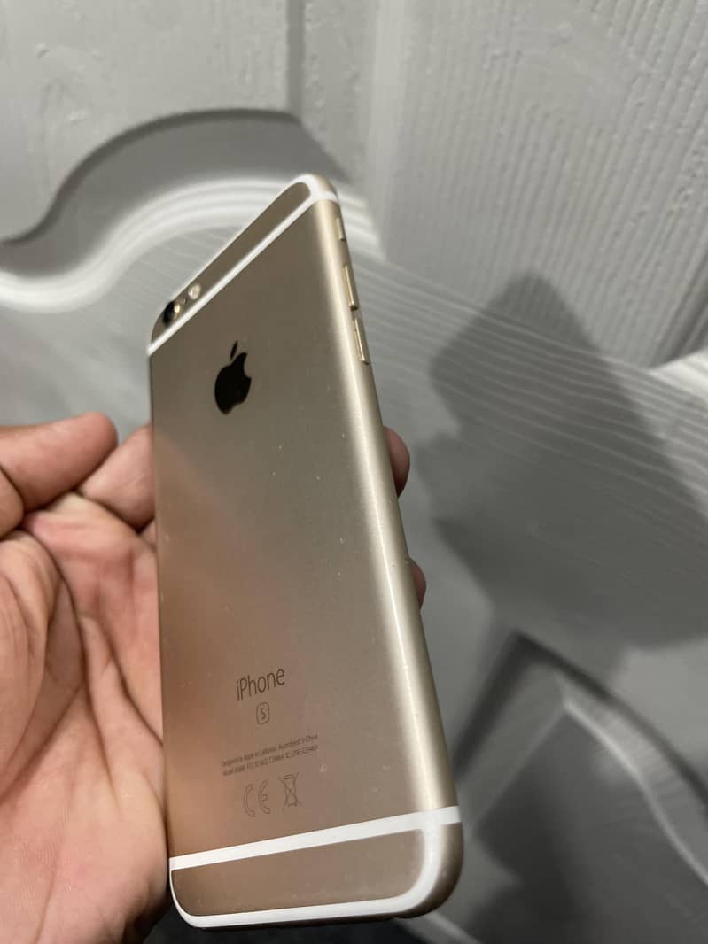Apple iPhone 6S 5