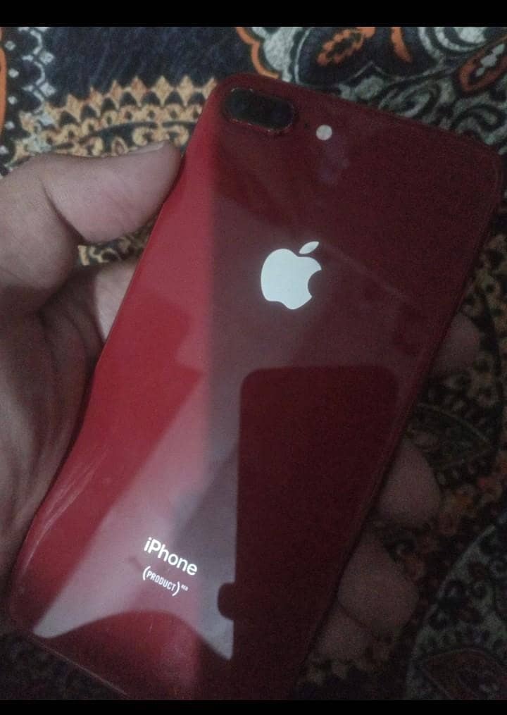 Apple iPhone 8 Plus 0