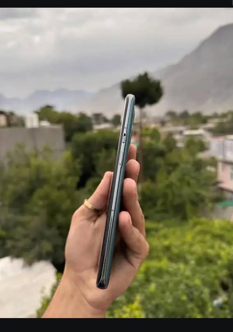 One Plus 9 Pro 4