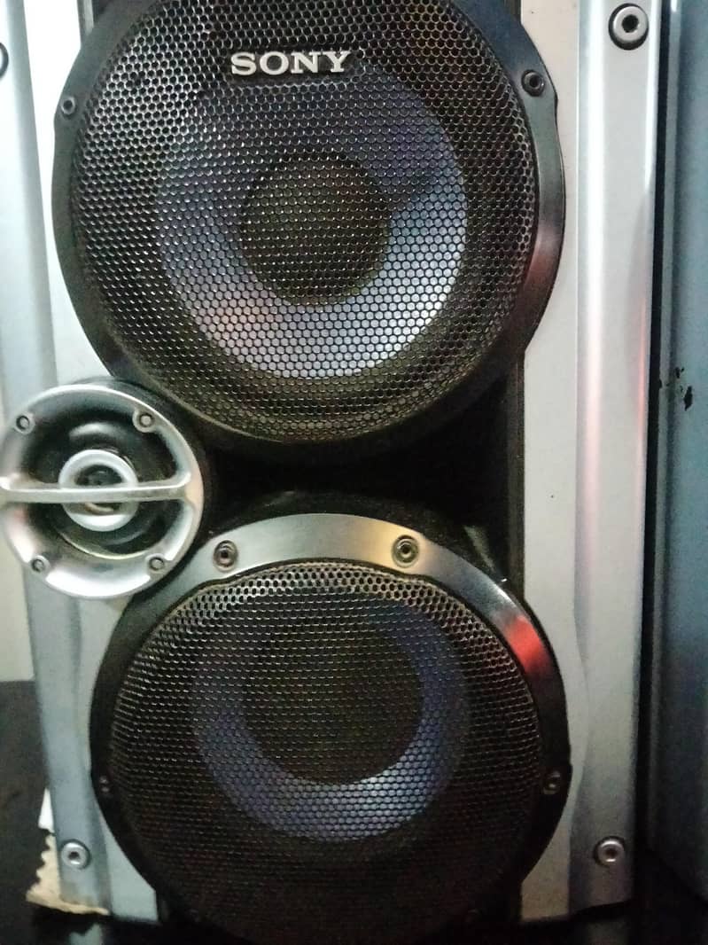 Sony speaker 4