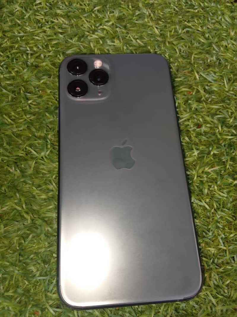 Apple iPhone 11 Pro 3