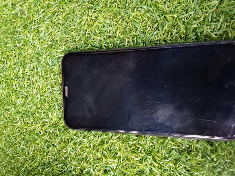 Apple iPhone 11 Pro 7