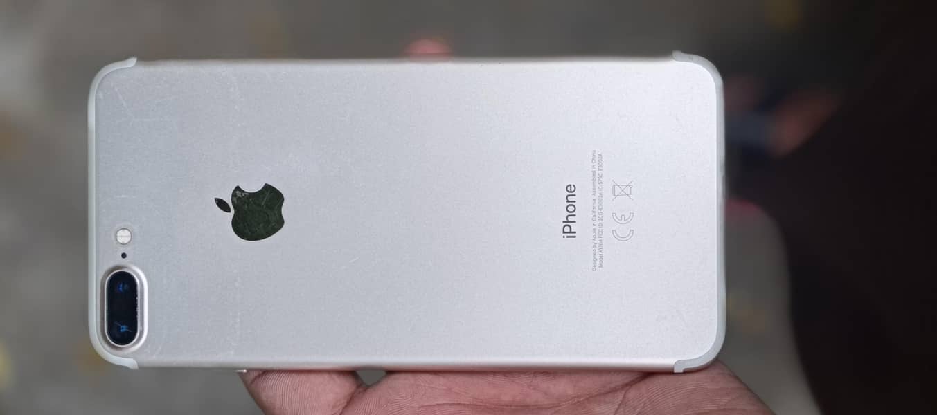 Apple iPhone 7 Plus 0