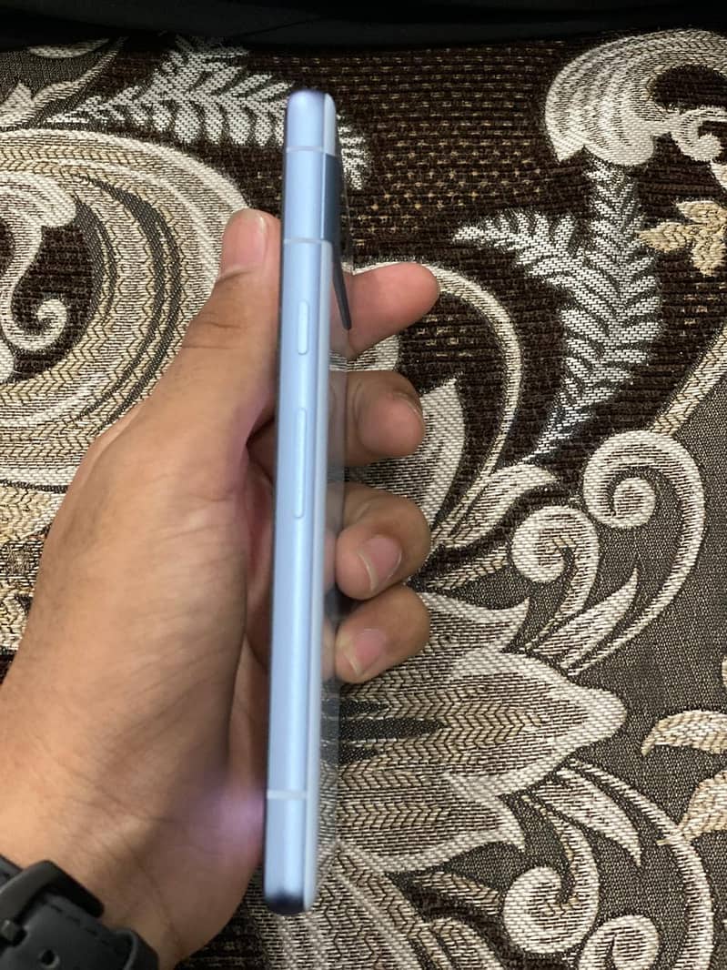 Google Pixel 7a 4