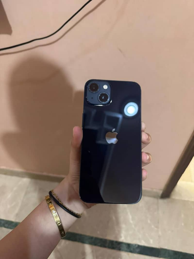 Apple iPhone 13 0