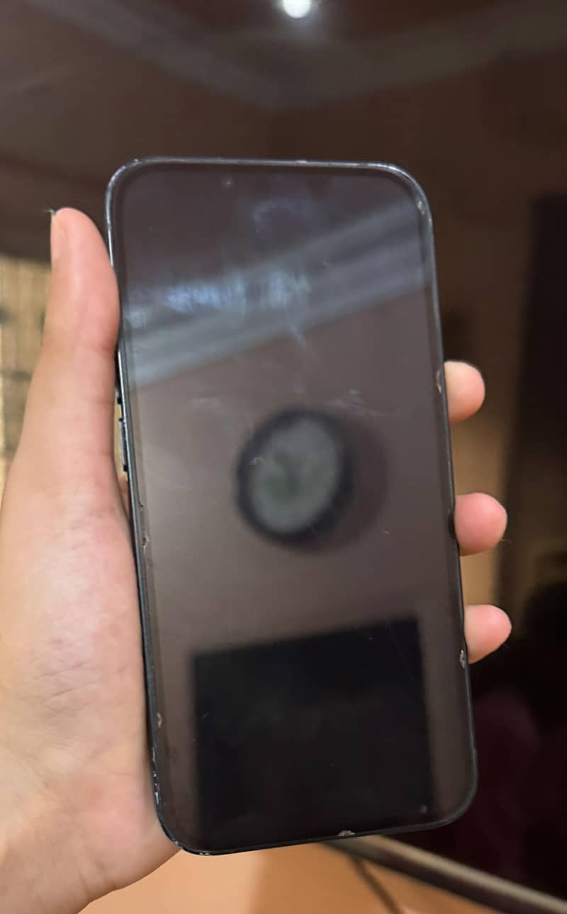 Apple iPhone 13 1