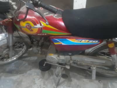 Metro Bike 2013 Model - Engine Kharab - Urgent Sale - Rs : 30,000