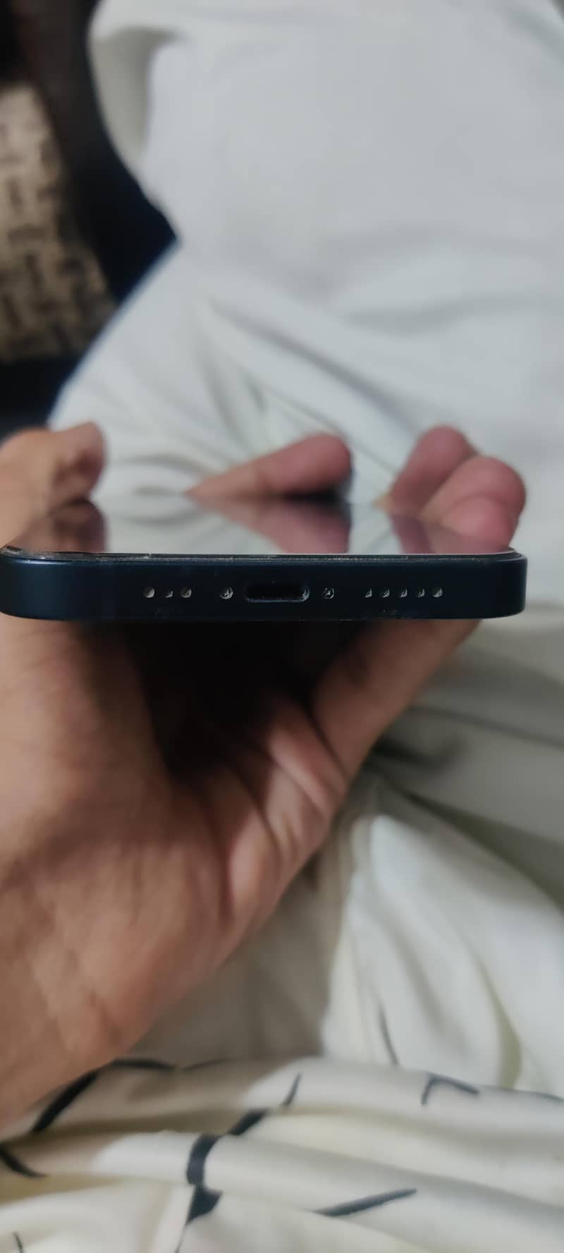 iPhone 13 (MDM) 3