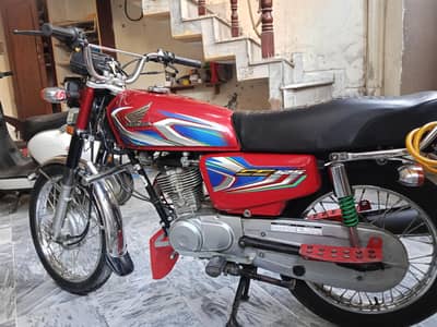 Honda CG 125 |"2023 registered"|"0348//8922//967"|