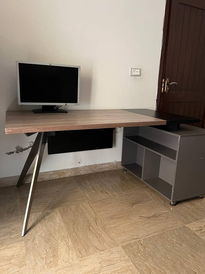 Office table 1