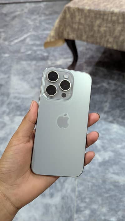 Apple iPhone 15 Pro jv