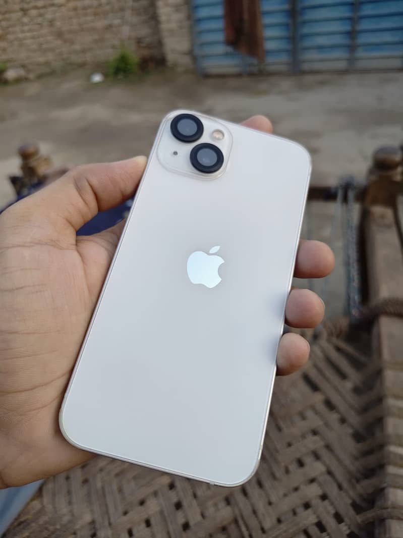 Apple iPhone 13 3
