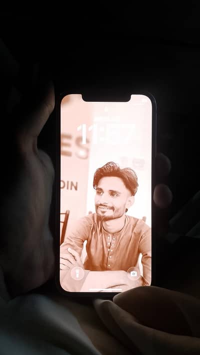Apple iPhone 12