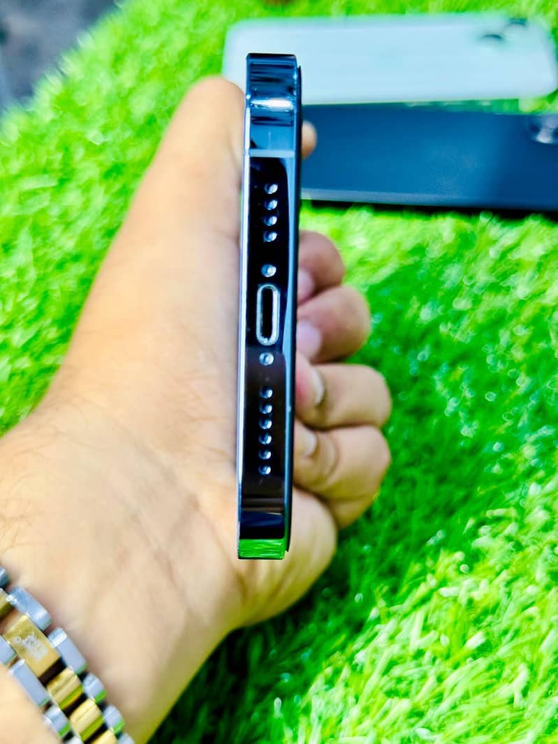 IPhones 13 pro max 3