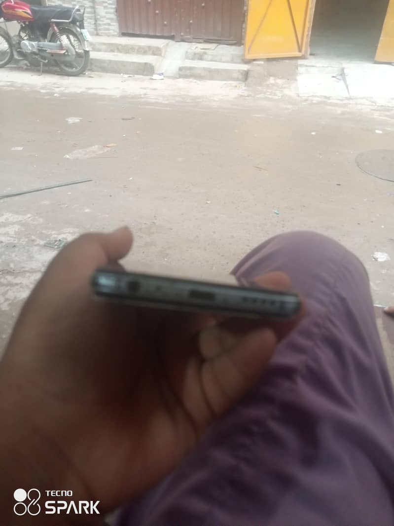 Vivo V21a 3