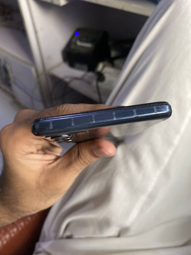 Techno camon18t 4