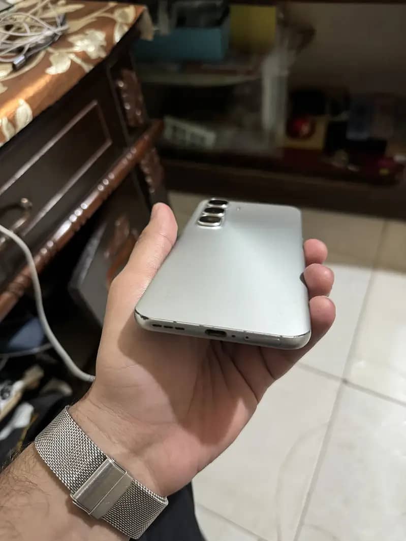 Hot 60 pro plus 4