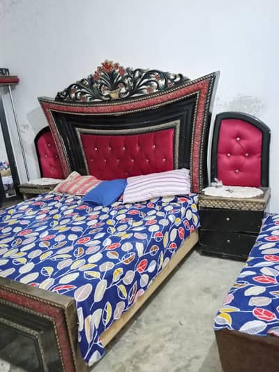 bed set good condition