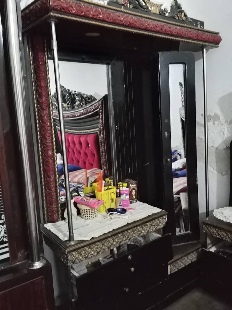 bed set good condition 2