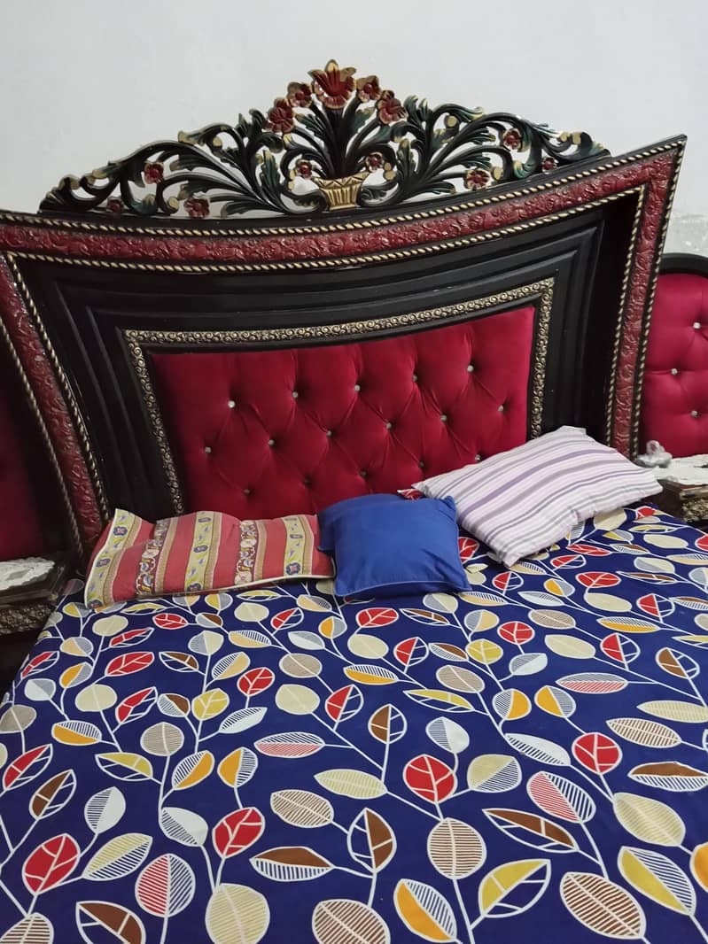 bed set good condition 4