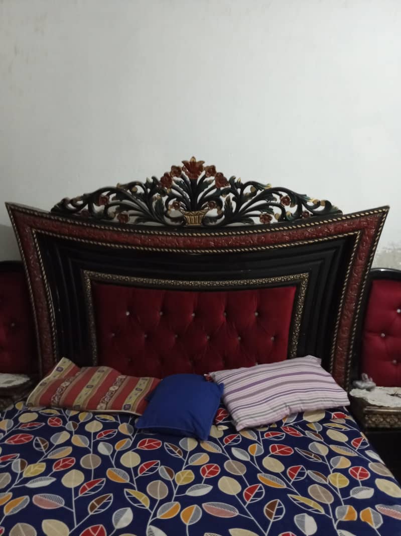 bed set good condition 5