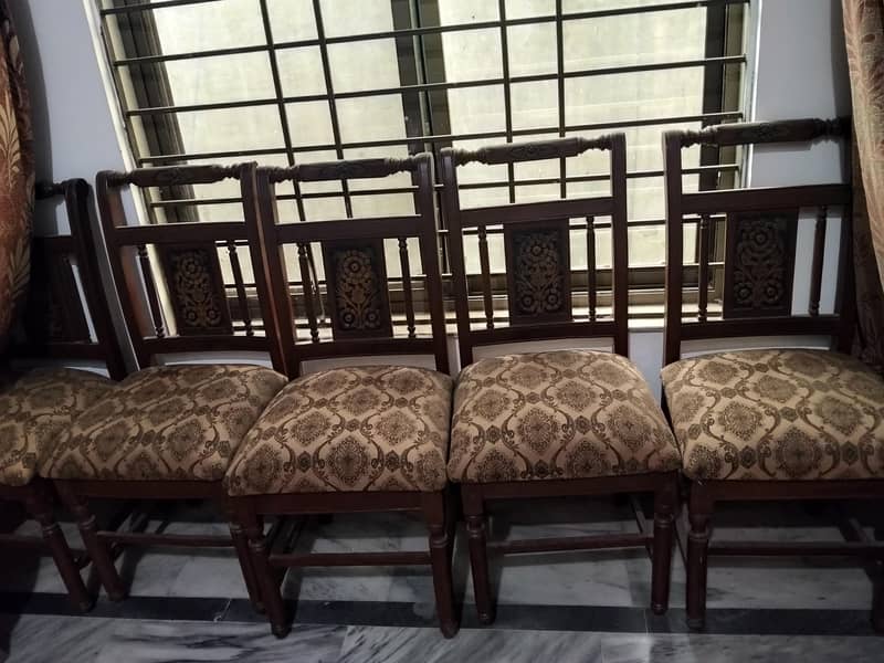 dinning table 0