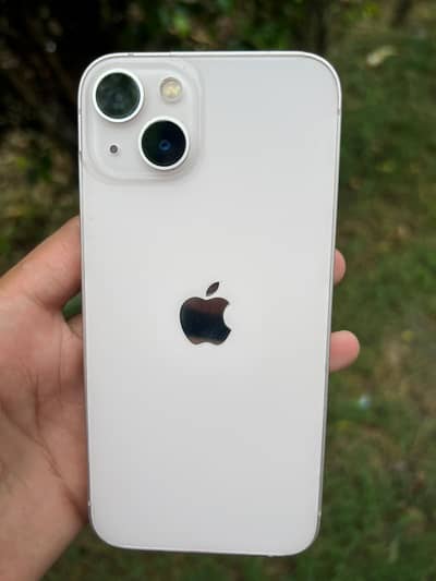 Apple iPhone 13