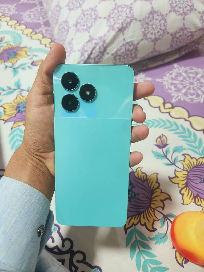 Realme C51 0