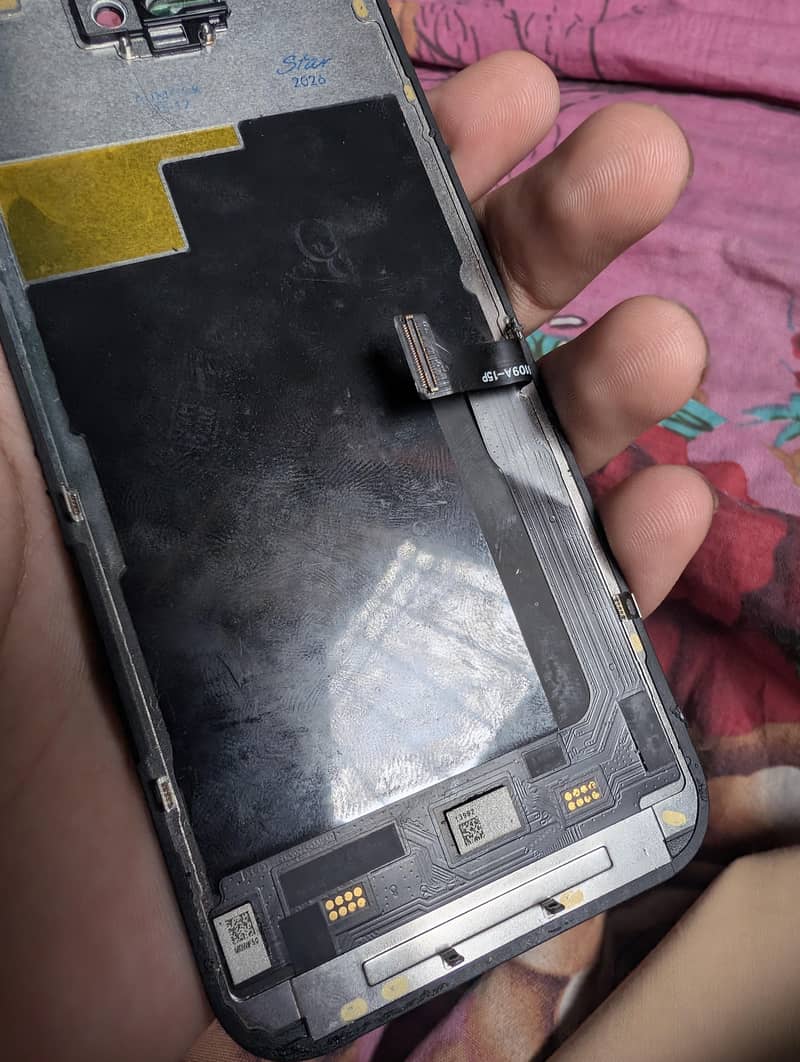 IPHONE 15 pro panel 1