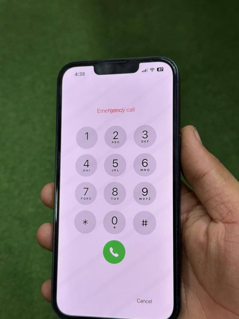 iPhone 13 0