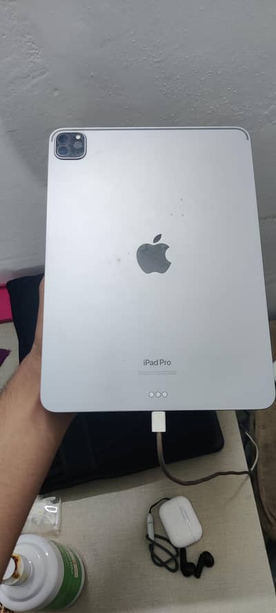 iPad Pro m2 11 inch with box and charger