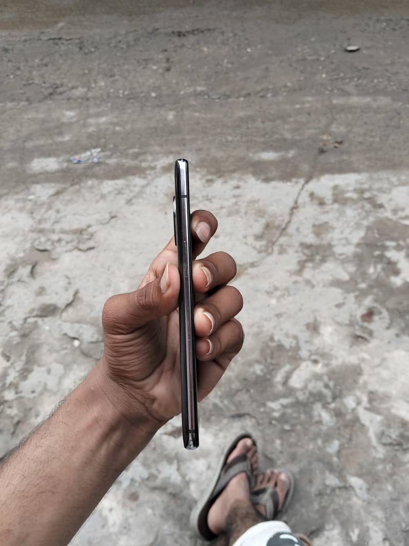 One Plus 7T 3