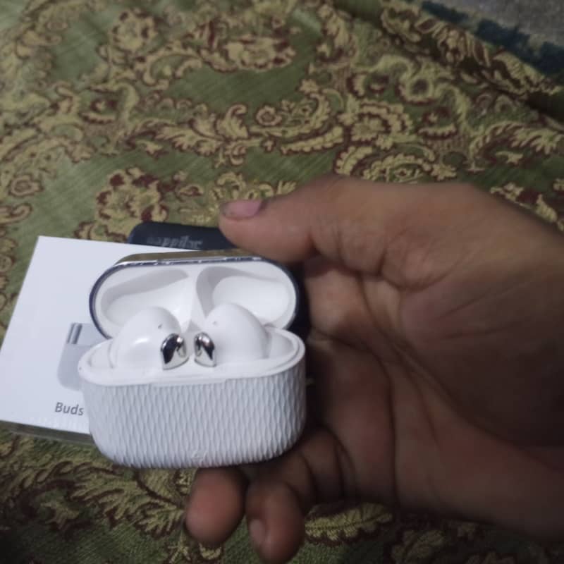 Earbuds Pro 5 4