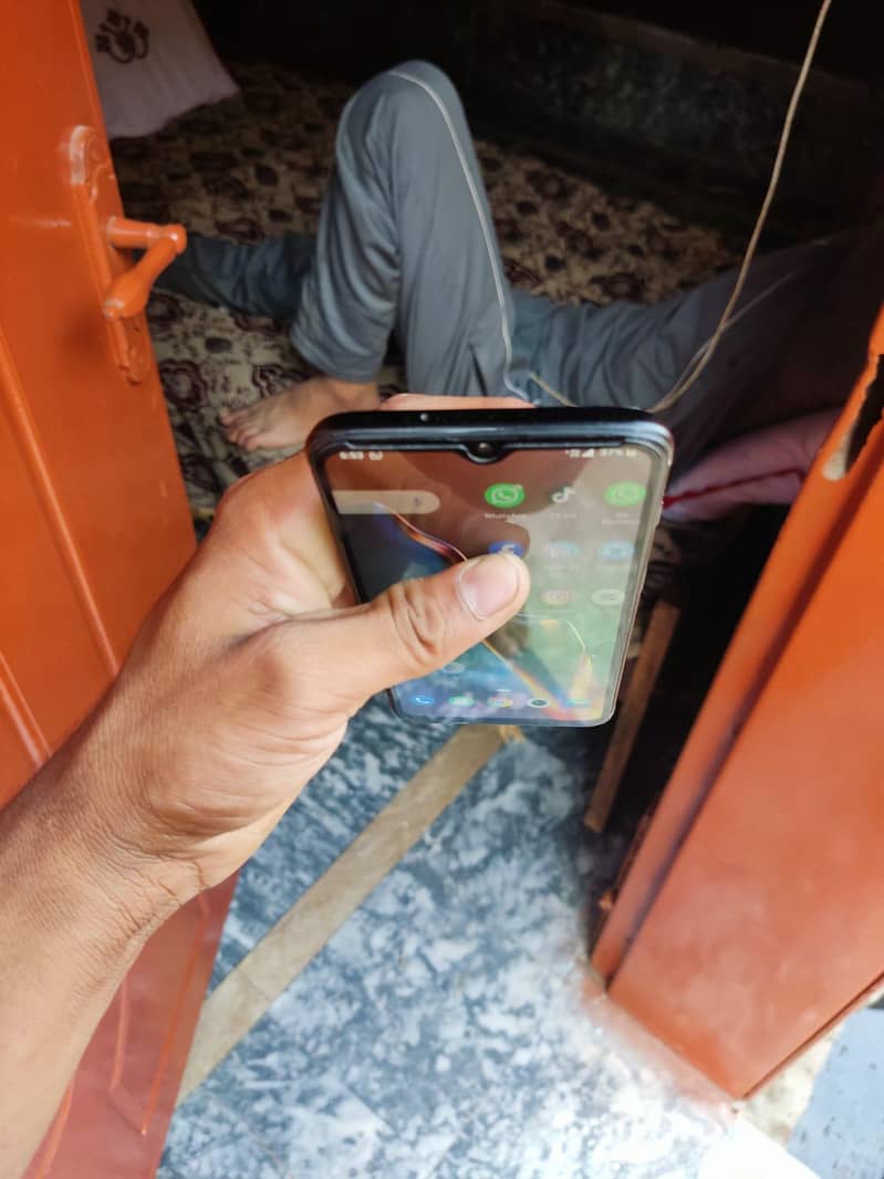 One Plus 6T 0