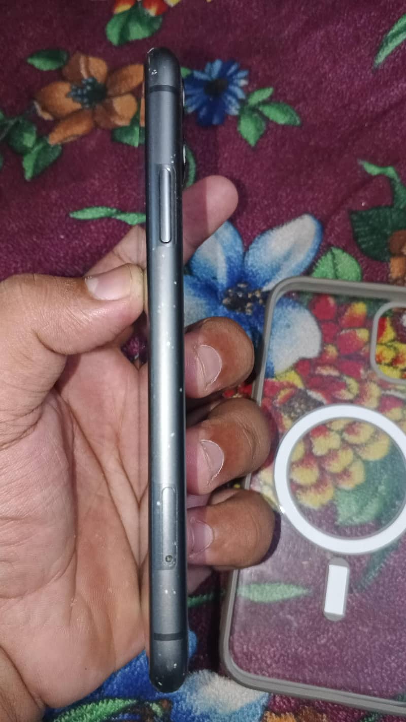 Apple iPhone 11 5