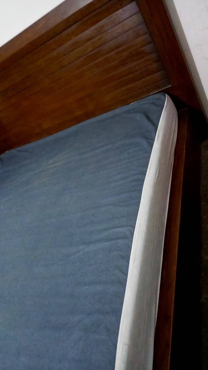 King Size Bed Solid wood 1