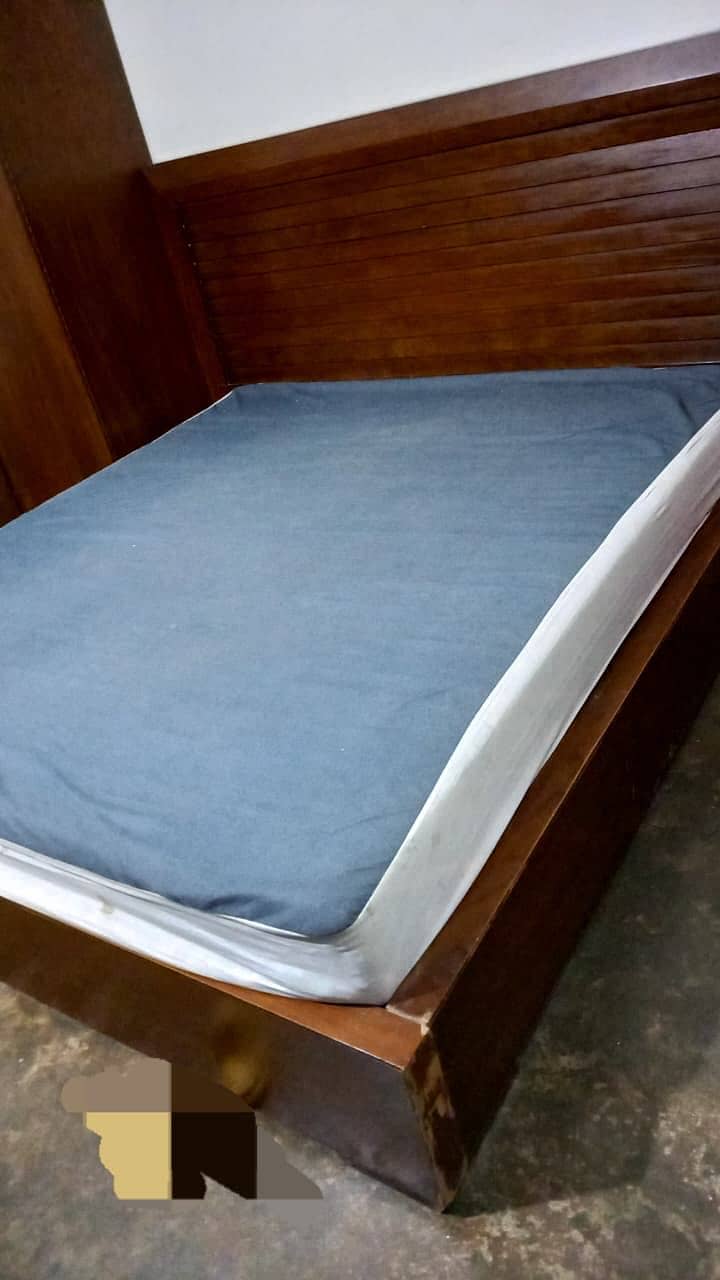 King Size Bed Solid wood 4