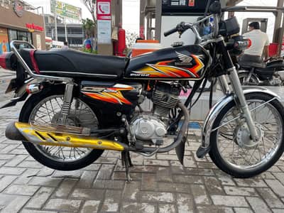 125black