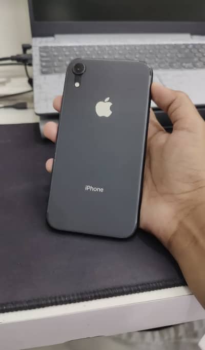I phone xr non pta 64gb waterpack 10/10